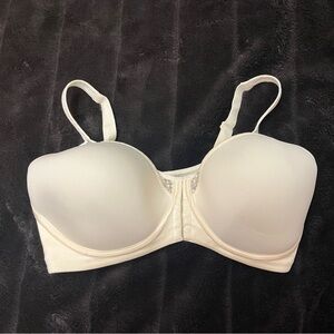 2/$20  - 40 DDD /  Elegant Cream Wonder Bra Bra - front closing / underwire